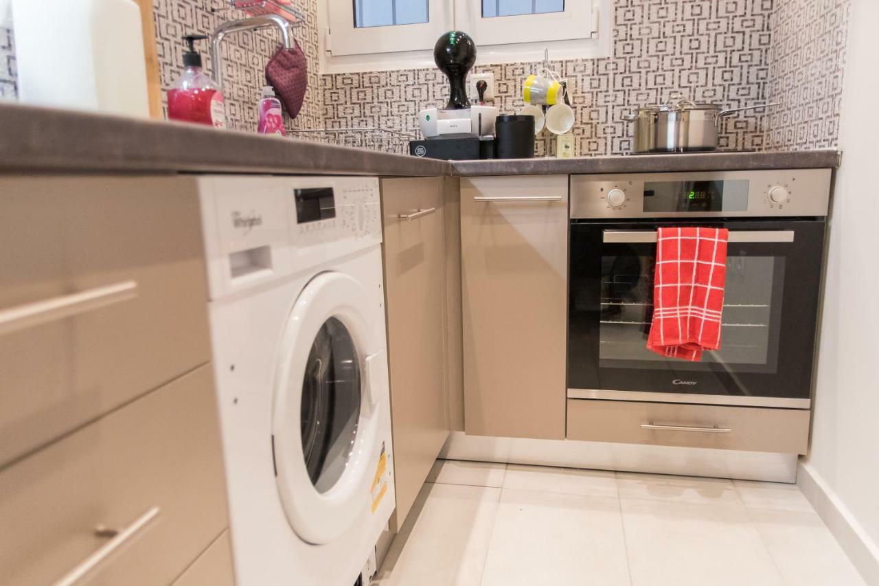 Quality Home In Атина Екстериор снимка